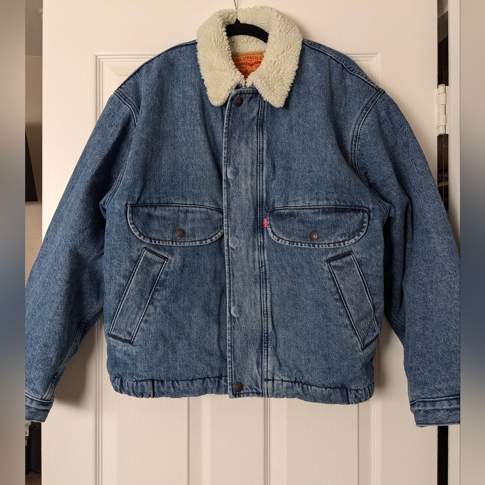 Levis NWT Sherpa Lined Blue Denim Jean Jacket Mens Size S • NEW
